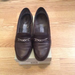 ❣Easy Spirit flats❣